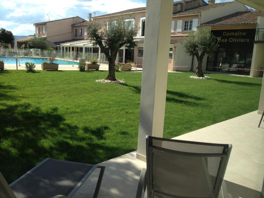 Le Domaine Des Oliviers Hotel Pierrelatte